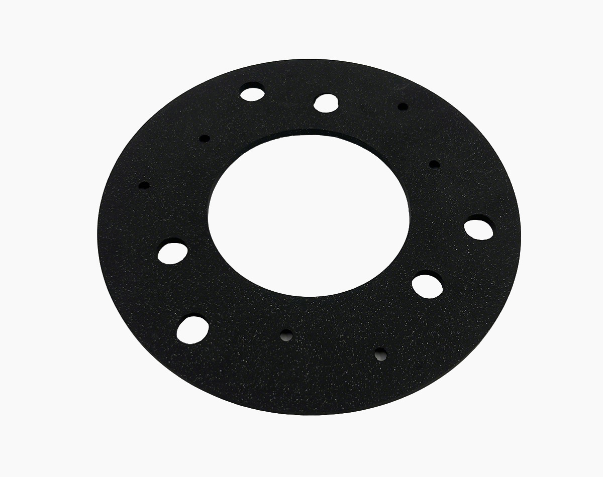 Elevator traction machine friction plates