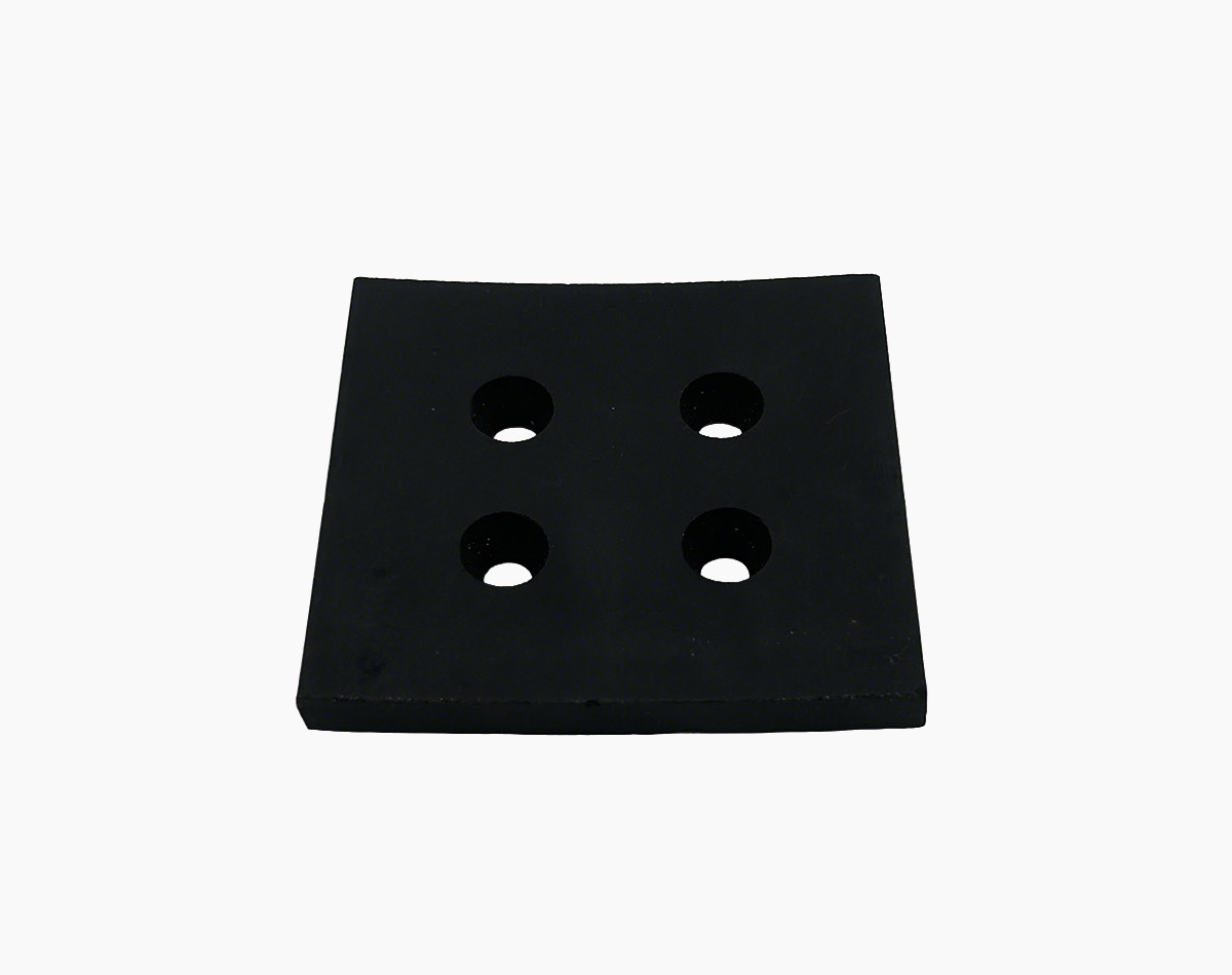 Elevator traction machine friction plates