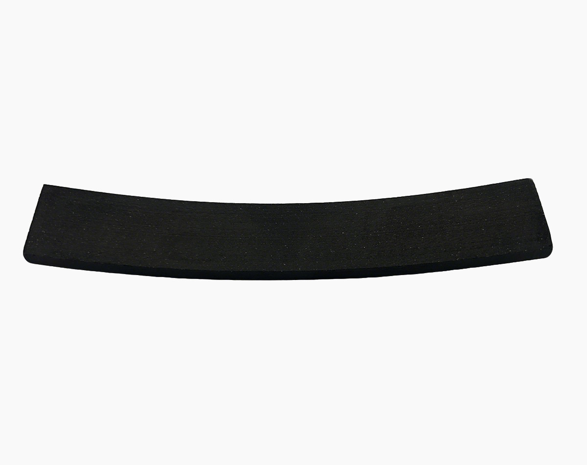 Elevator traction machine friction plates